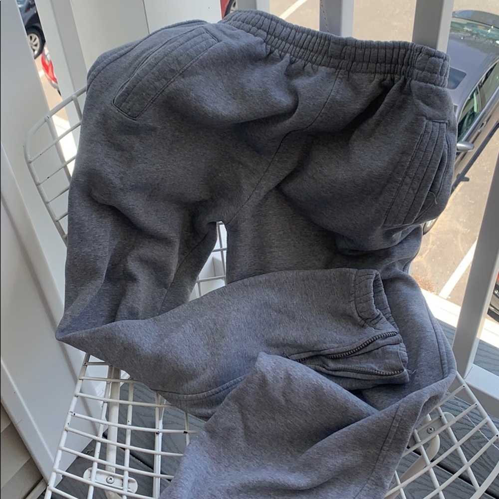 Men’s over sized sweat pants